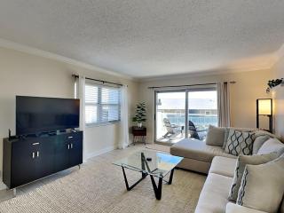 Regency Towers #401 East - Sea La Vie - 7