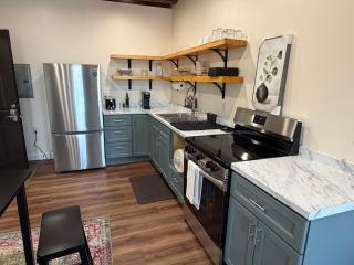 Echo Pines - 6