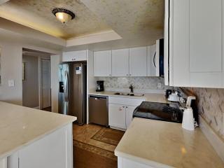 Edgewater Tower III 114 - 2
