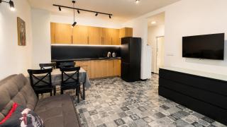 Varna City Park 1BR w/Yard & Heated Mineral Pool - 1