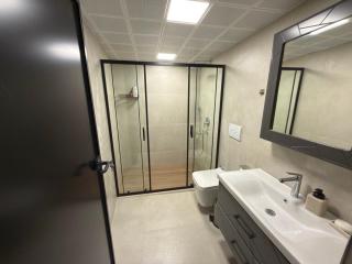 Center Stone Guest House - 8