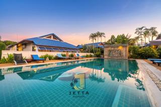 Tropical Retreat and Pool Access - 5