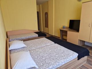 HOUSEDENz - Chernomorets - 8