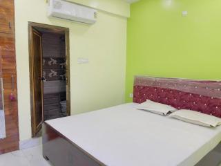 Hotel Near Me - 1