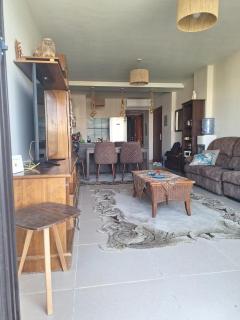 2BR Lagoon-View Chalet in Azha Sokhna - 5