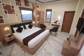 Hotel Divine 800m to Golden Temple - 9