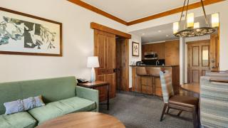 1324A Two Bedroom Spruce Peak Condo Ski In Ski out Mountainside By Stowe Mountain Rentals - 4