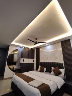 Alpine Aura Cozy Studio in Rajpur - 1