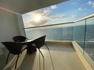 Frente al Mar, Piscina Piso 38 - 3