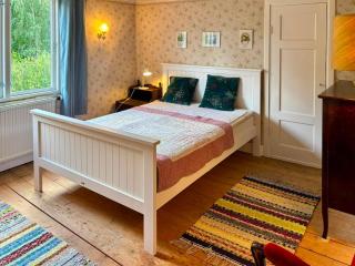 Beautiful Swedish Country Estate with Boat & Bikes - 4