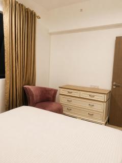 Colombo City Apartment - Stunning Skyline View - 1