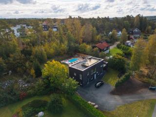 Funkisdrøm with pool proximity to the beach - 2
