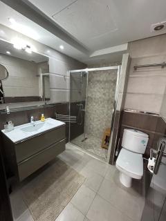 Luxury Penthouse with Sea View, 3 Bedrooms, Underground Parking - 5