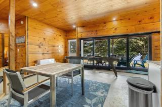Cozy Lakefront Cottage with Stunning Views, Deck, BBQ Grill, and Outdoor Firepit - 7