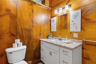 Cozy Lakefront Cottage with Stunning Views, Deck, BBQ Grill, and Outdoor Firepit - 4