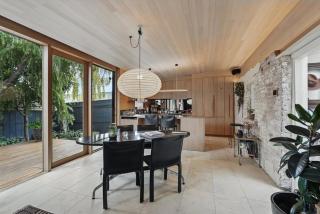 King St Cottage: Central and Stylish - 2