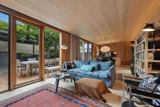King St Cottage: Central and Stylish - 1