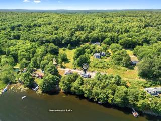 Cozy Lakefront Cottage with Stunning Views, Deck, BBQ Grill, and Outdoor Firepit - 0