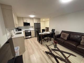 Cozy 2 bed Glacier Ridge Entire Basement Suite - 0