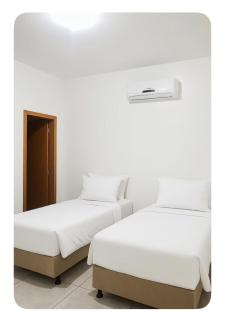 A Casa Paradisiaca Total 5 Quartos , Ofuro Super Quente e Piscina Super Quente Hidro e Lareira E Roupa de Cama Incluso Parcelamos até em 12x No Cartão de Crédito Sem Juros Aceitamos PET - 1