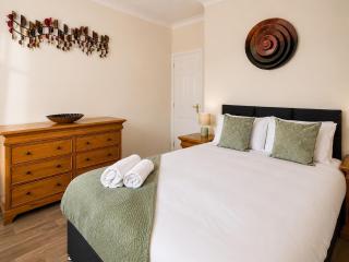 Stylish 4-Bedroom Home with Modern Comforts - 7