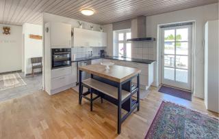 3 Bedroom Stunning Home In Rønde - 4
