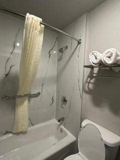 Sleepy Traveler Motel - 9