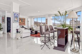 Luxury penthouse with rooftop sauna jacuzzis and city views - 9