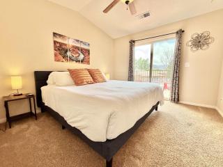 Kasa Kanab Modern Townhome Pet Friendly - 8