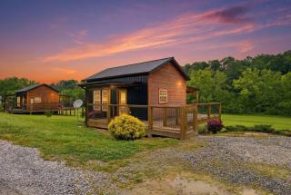 Romantic Smoky Mountain Cabin Hot Tub Pet Friendly - 2