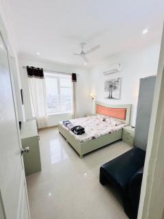 TDI ,Airport Road, Anand Luxury Stays ,Flat Mohali - 0