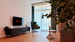 Luxury One Bedroom Apartments with Balcony in Exclusive UP-site Residence - 9