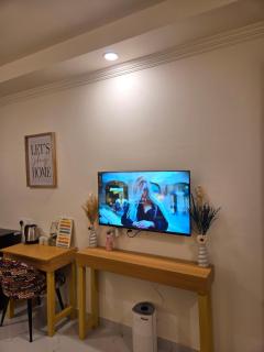Home & Lush Living - 3