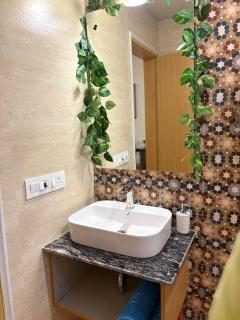 Home & Lush Living - 2