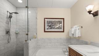 147 Studio Spruce Peak Lodge at Stowe Mt Resort Sleeps 4 - 1