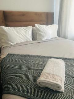 Wairos at Toledo Apartments - 6
