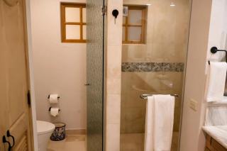 Gorgeous Villa in Cabo with Ocean and Lands End View, private swimmable beach, Pools, sleeps 8 - 5