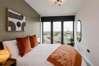 City Penthouse - Roof Terrace & Free Parking - 4