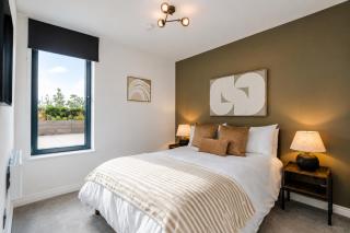 City Penthouse - Roof Terrace & Free Parking - 8