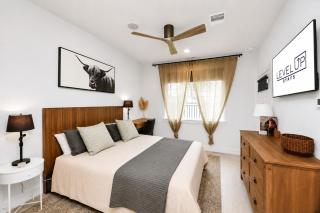 Rooftop Overlooking Downtown In Law Suite Location - 5