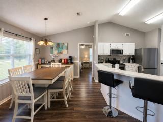 Ortega Oasis- 5 minutes to Beautiful Navarre Beach - 3