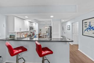 Stylish Creek View 2BR Condo - Gated Community - 2