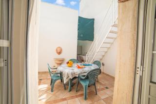 Rusciu Te Lu Mare Apartment with Terrace & Garden - Happy Rentals - 1