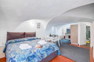 Casa Vacanze Maimone 3 Central Sanremo Old Town - Happy Rentals - 3