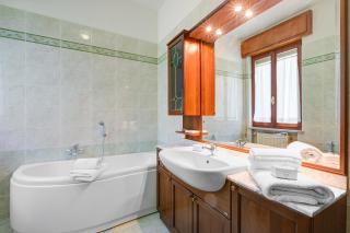 A Due Passi Dal Bosco: Hillside Apartment with Garden&BBQ - Happy Rentals - 2