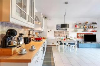 Blu Oltrelago: Leggiuno Lake Maggiore Apt w/ Shared Pool & Garden - Happy Rentals - Leggiuno - 5
