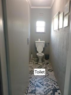 Entire House Art House Thaba nchu - 2