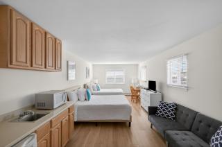 Ocean Surf Resort - 9