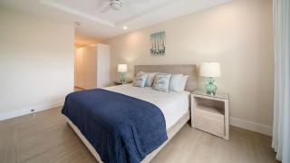 Across from beach with resort pool - Coral Beach 202 - 2