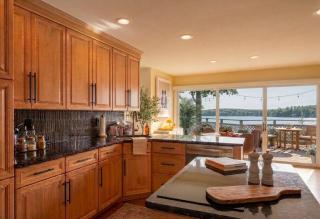 Waterfront house pool, hot tub, large yard, fire pit - 6